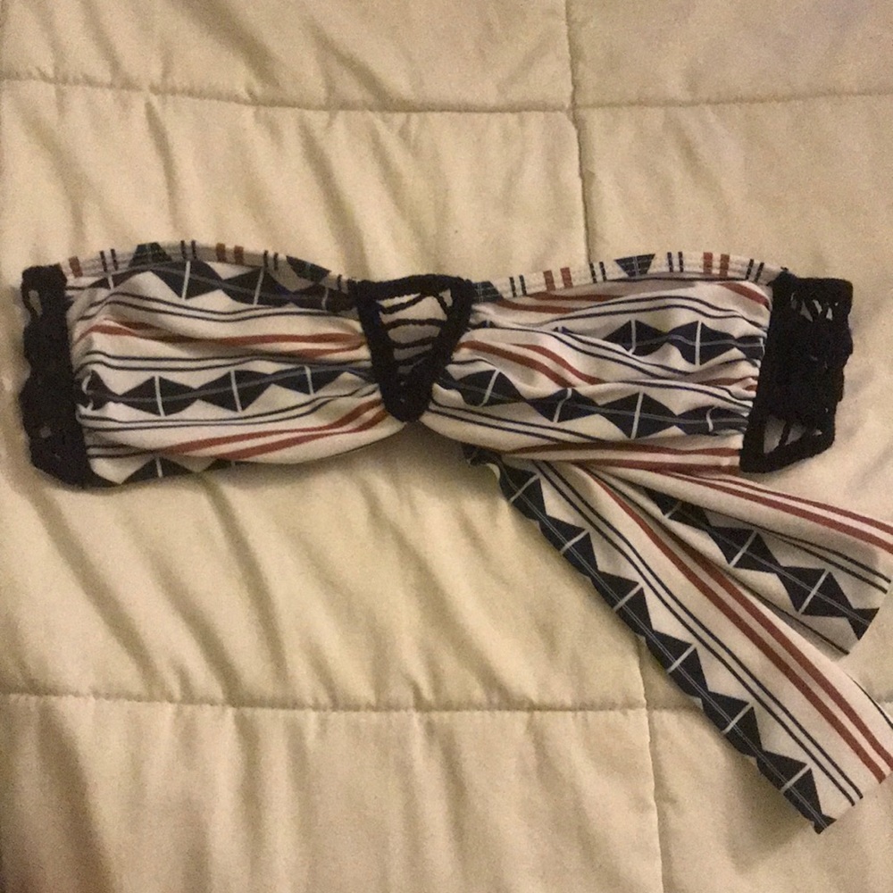 Acacia bandeau bikini top